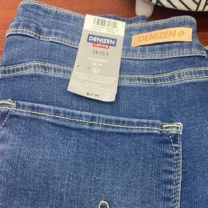 NWT Denizen Levi’s blue jeans 14/15 S modern slim